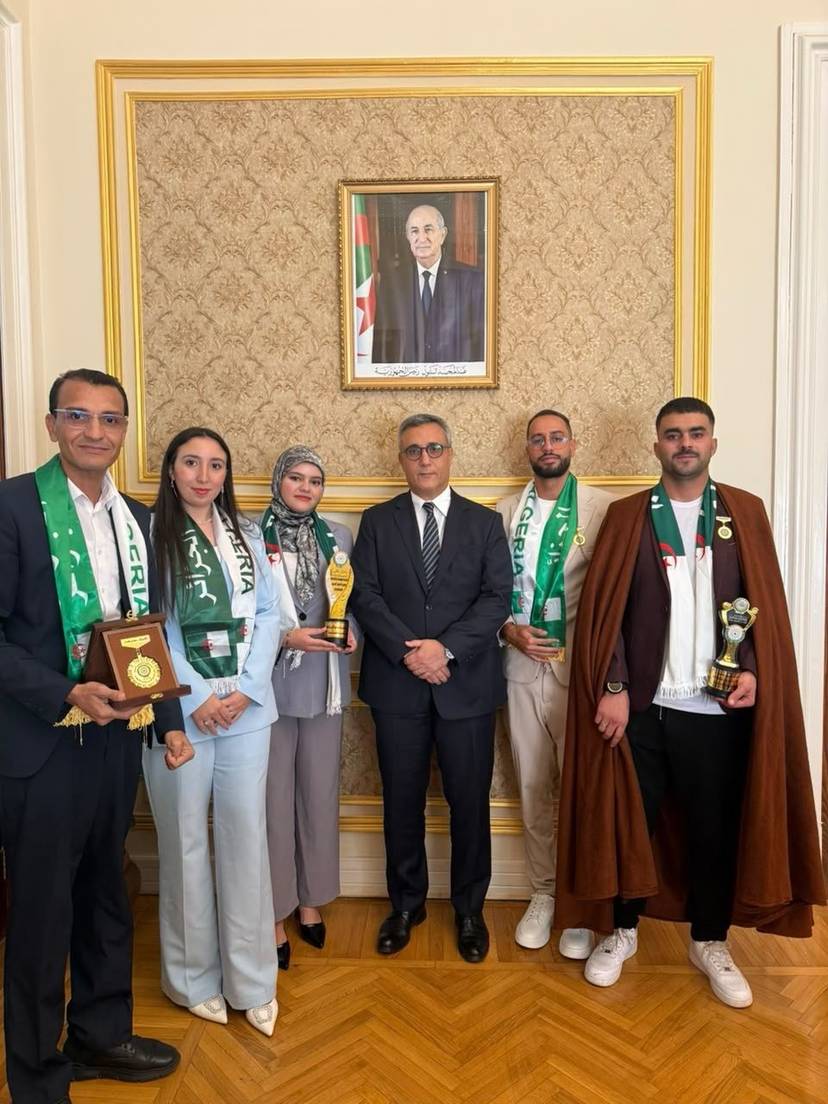 His Excellency the Ambassador receives the Algerian delegation participating in the Second Forum for Young Arab Leaders in Cairo.