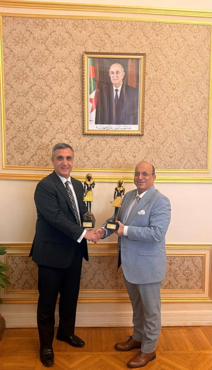 Son excellence l'Ambassadeur reçoit le président du Festival du film de la jeunesse d’Hurghada